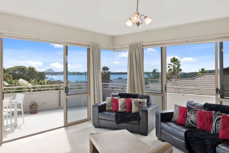 Photo of property in 53 Homestead Place, Welcome Bay, Tauranga, 3112