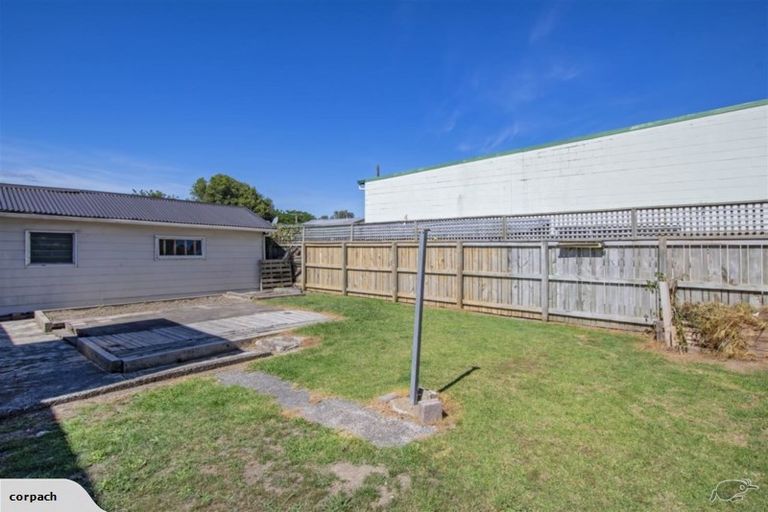 Photo of property in 25 Maunu Road, Avenues, Whangarei, 0110