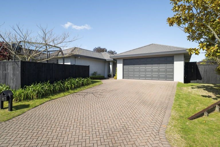 Photo of property in 2 Birchwood Lane, Hilltop, Taupo, 3330