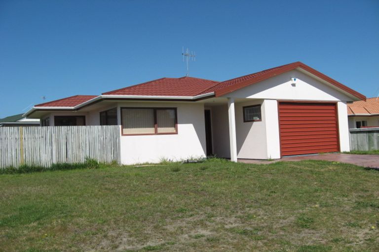 Photo of property in 29 Rosewood Place, Paraparaumu, 5032