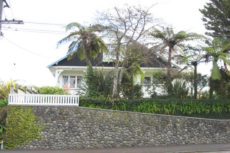 Photo of property in 34 Cutfield Road, New Plymouth, 4310