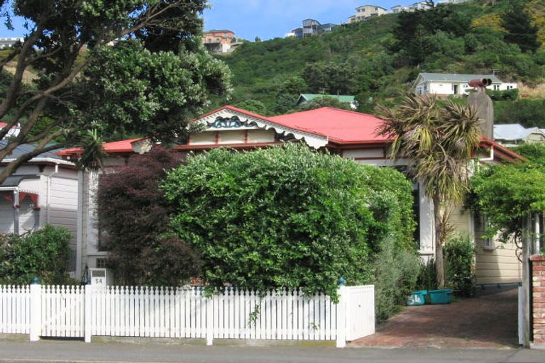 Photo of property in 54 Derwent Street, Island Bay, Wellington, 6023