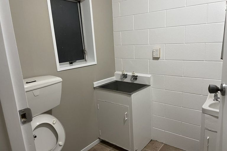 Photo of property in 4/297 Ruahine Street, Terrace End, Palmerston North, 4410