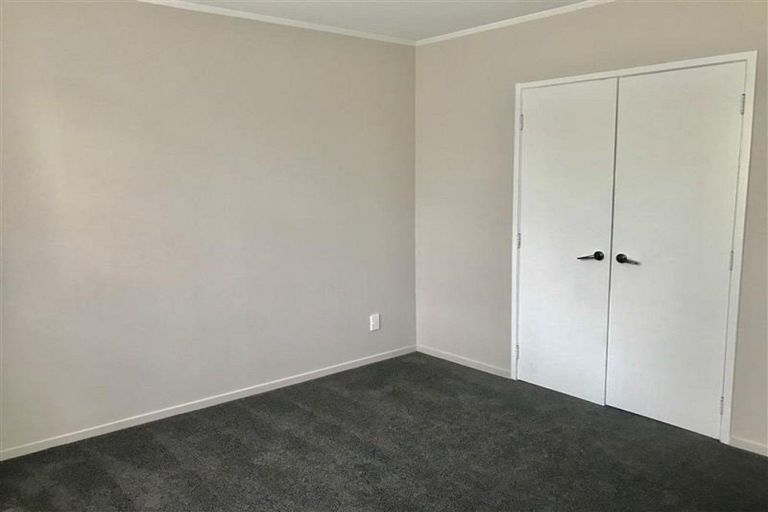 Photo of property in 3/20 Penning Road, Castor Bay, Auckland, 0620