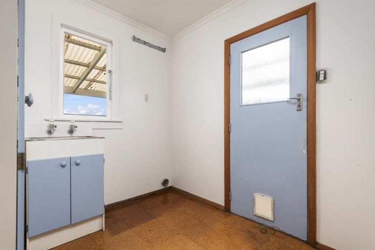 Photo of property in 38 Matipo Street, Takaro, Palmerston North, 4410