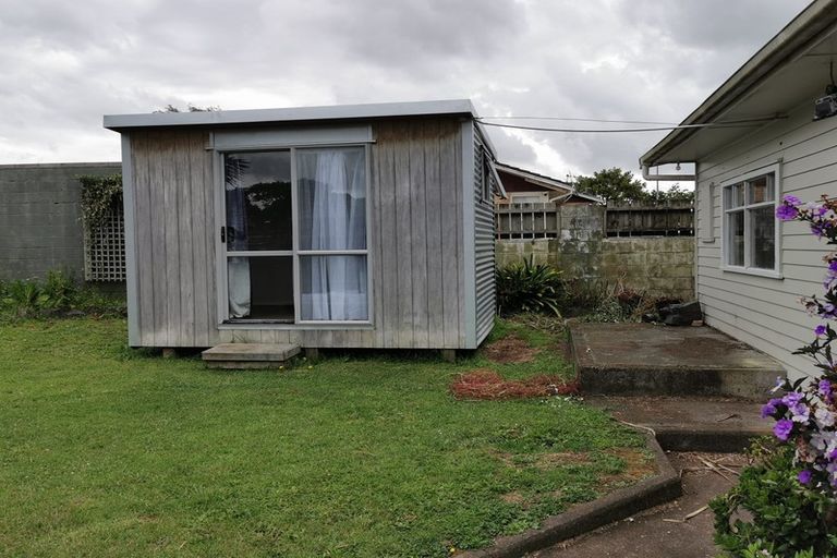 Photo of property in 20 Beeston Crescent, Manurewa, Auckland, 2102