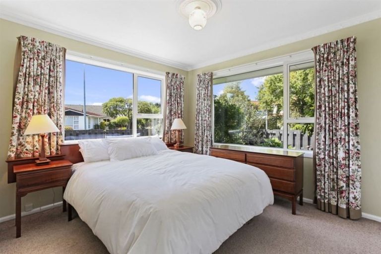 Photo of property in 34 Arlington Street, Burnside, Christchurch, 8053