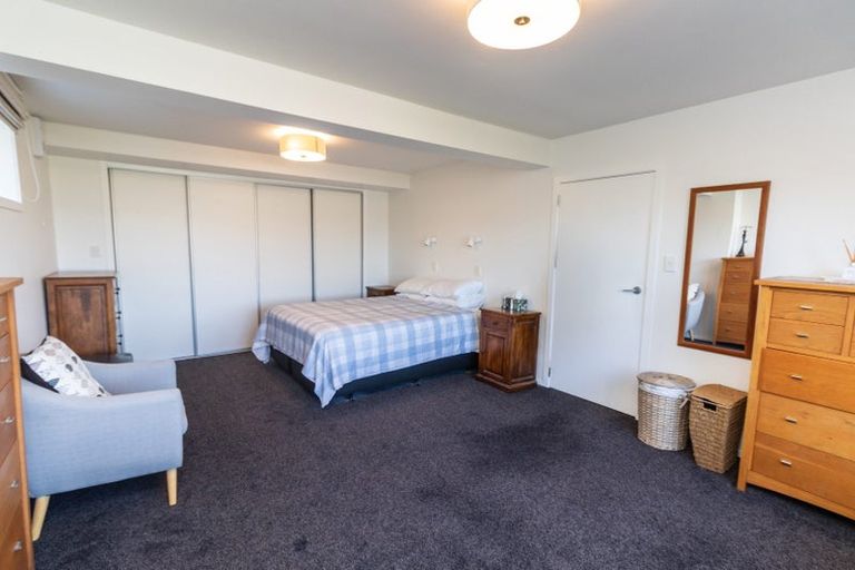 Photo of property in 131 Seatoun Heights Road, Miramar, Wellington, 6022