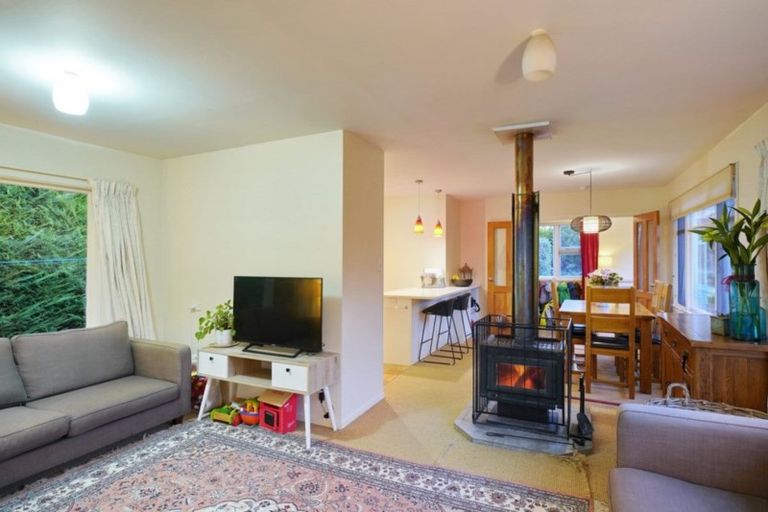 Photo of property in 328 Whitecliffs Road, Whitecliffs, Coalgate, 7673