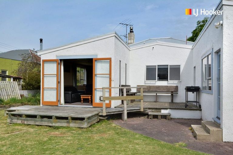 Photo of property in 168 Bay View Road, South Dunedin, Dunedin, 9012