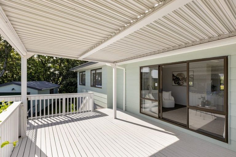 Photo of property in 2 Walnut Grove, Omokoroa, 3114