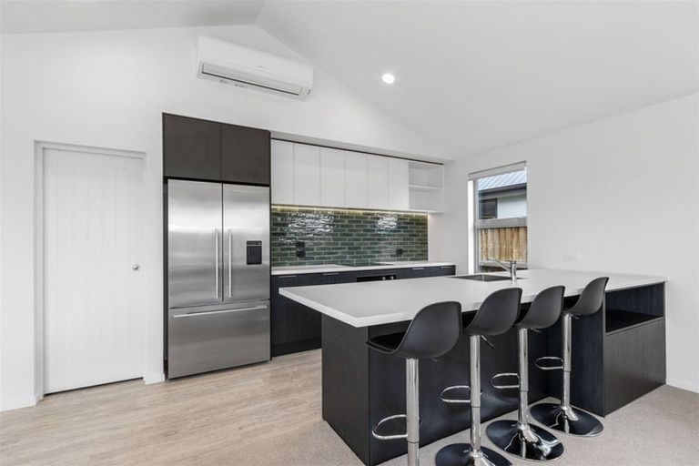 Photo of property in 8 John Raven Lane, Woodend, 7610