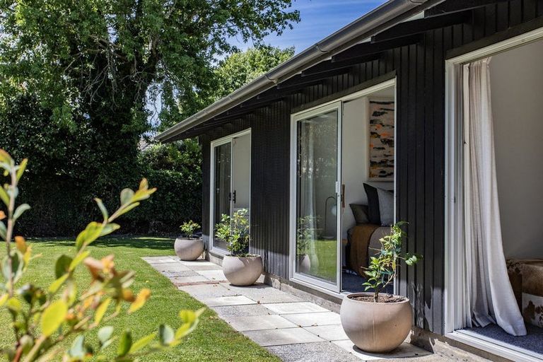 Photo of property in 33 Lynfield Avenue, Ilam, Christchurch, 8041