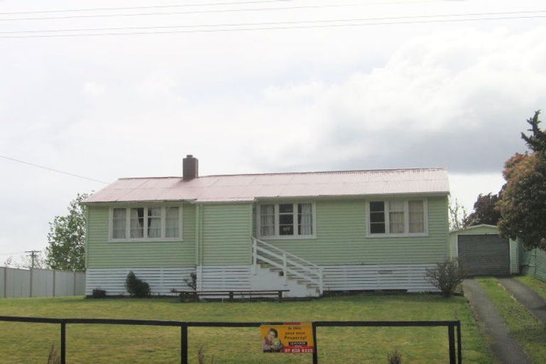 Photo of property in 10 Moana Crescent, Mangakino, 3421