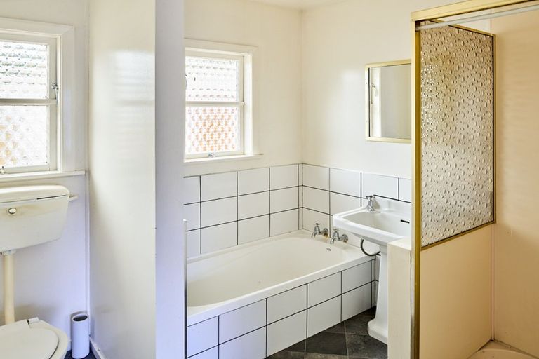 Photo of property in 5 Puriri Street, Wainuiomata, Lower Hutt, 5014