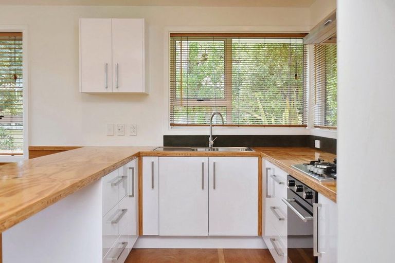 Photo of property in 8c Martindales Road, Heathcote Valley, Christchurch, 8022