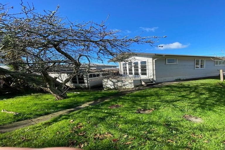 Photo of property in 190 Archers Road, Glenfield, Auckland, 0629