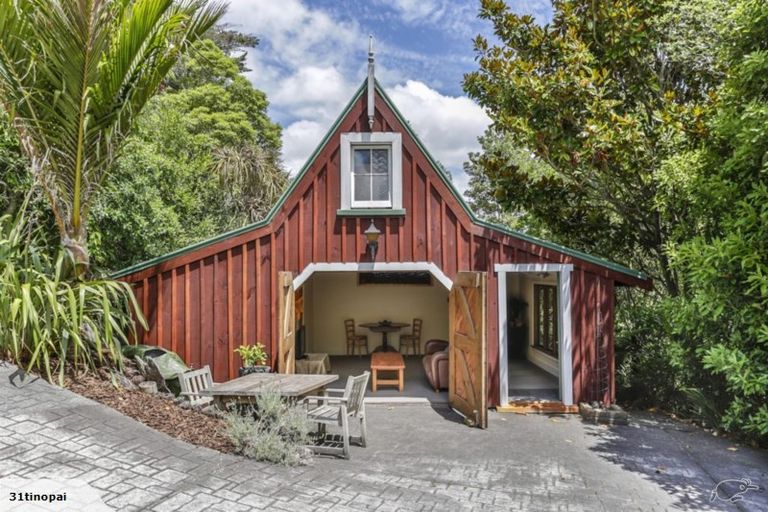Photo of property in 31 Tinopai Road, Titirangi, Auckland, 0604