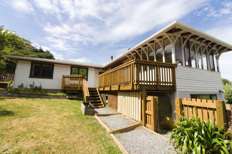 Photo of property in 50 Melrose Road, Island Bay, Wellington, 6023