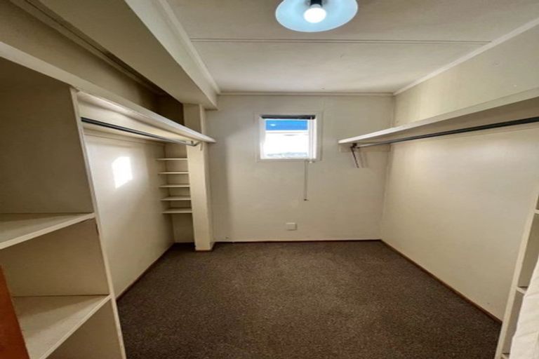 Photo of property in 1/520 Beach Road, Murrays Bay, Auckland, 0630