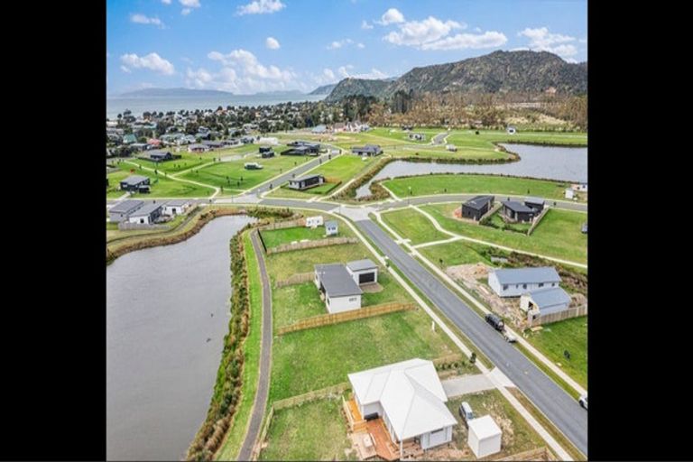 Photo of property in 208 Hamiora Street, Matarangi, 3592