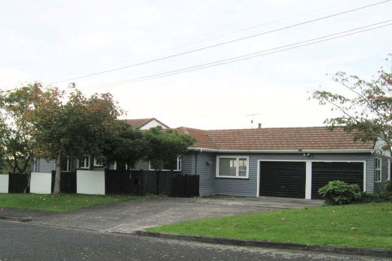 Photo of property in 176 Sandspit Road, Shelly Park, Auckland, 2014