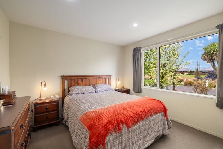 Photo of property in 3a Annies Lane, Aidanfield, Christchurch, 8025