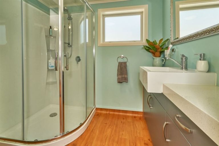 Photo of property in 34 Saint Albans Avenue, Hokowhitu, Palmerston North, 4410