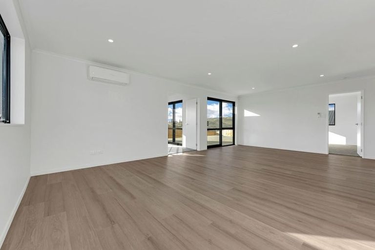 Photo of property in 2 Viv Green Place, Pokeno, 2402