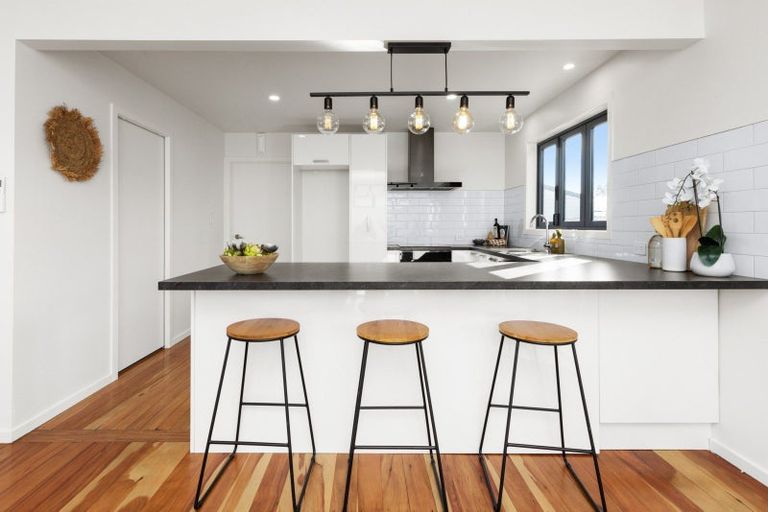 Photo of property in 17 Buckingham Street, Whakatu, Hastings, 4102