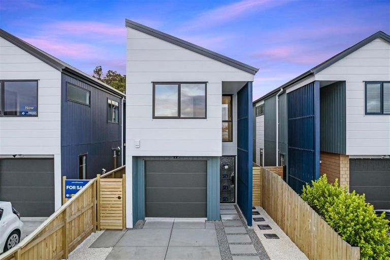 Photo of property in 33 John Gray Street, Papakura, 2110