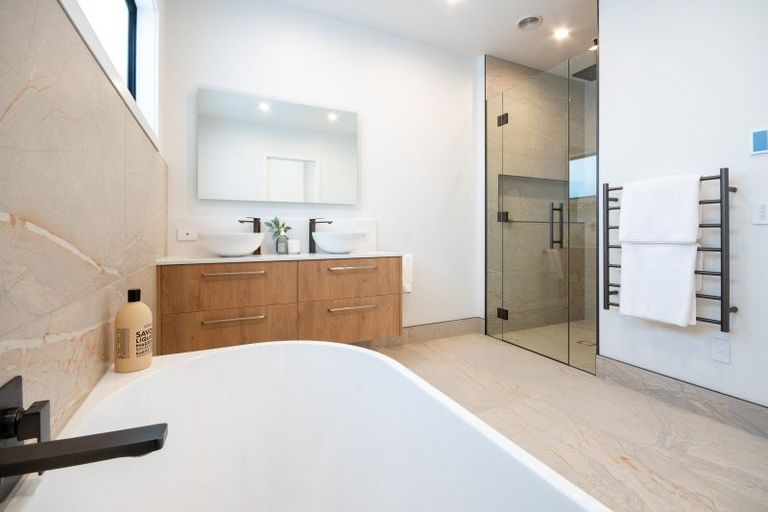 Photo of property in 25 Coronation Street, Ahuriri, Napier, 4110