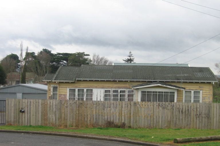 Photo of property in 20 Pratt Street, Papakura, 2110