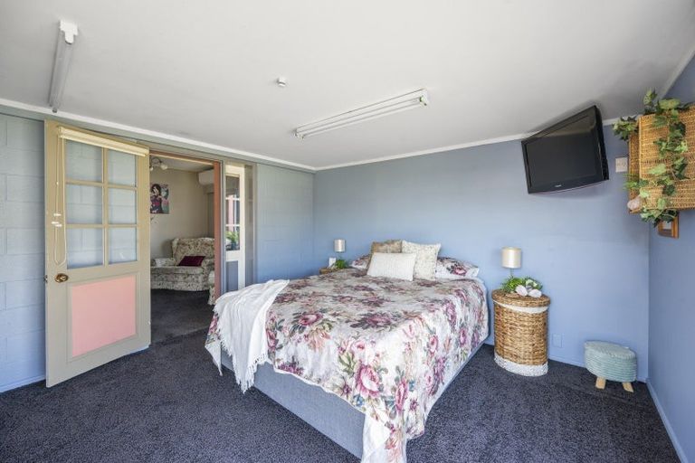 Photo of property in 27 Holyrood Street, Taradale, Napier, 4112