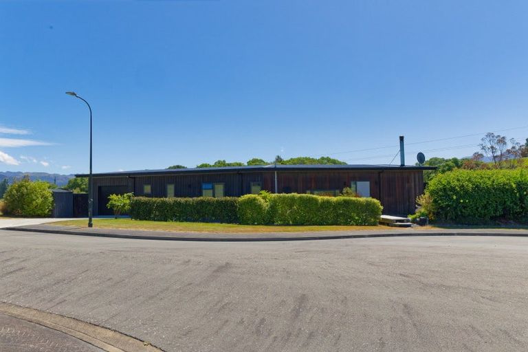 Photo of property in 15 Clemett Court, Kaikoura Flat, Kaikoura, 7371