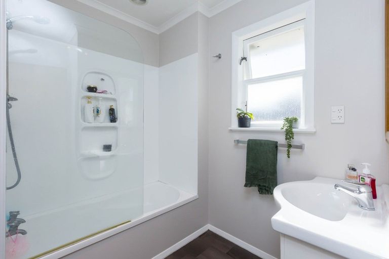 Photo of property in 3 Ruahine Street, Trentham, Upper Hutt, 5018