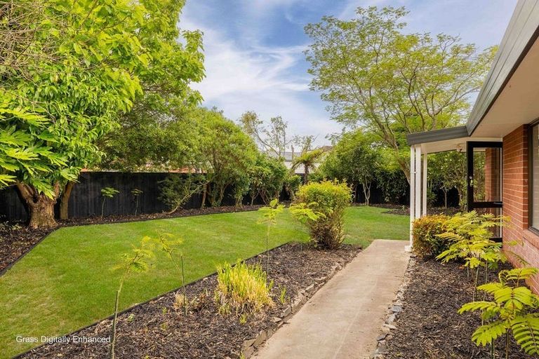 Photo of property in 37a Attlee Crescent, Bryndwr, Christchurch, 8053