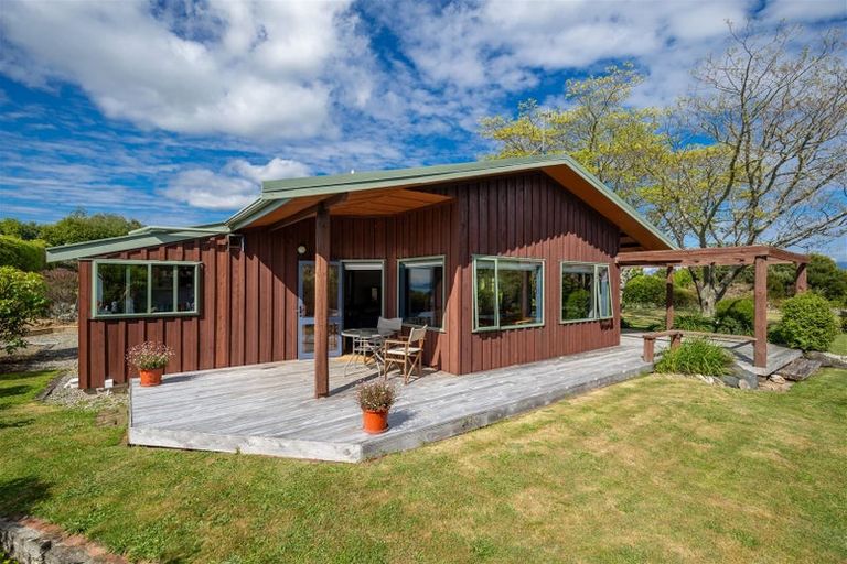 Photo of property in 335 Old Coach Road, Upper Moutere, 7173