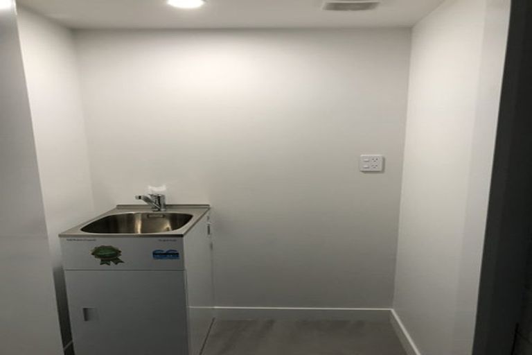 Photo of property in 1/18 Oriental Terrace, Oriental Bay, Wellington, 6011