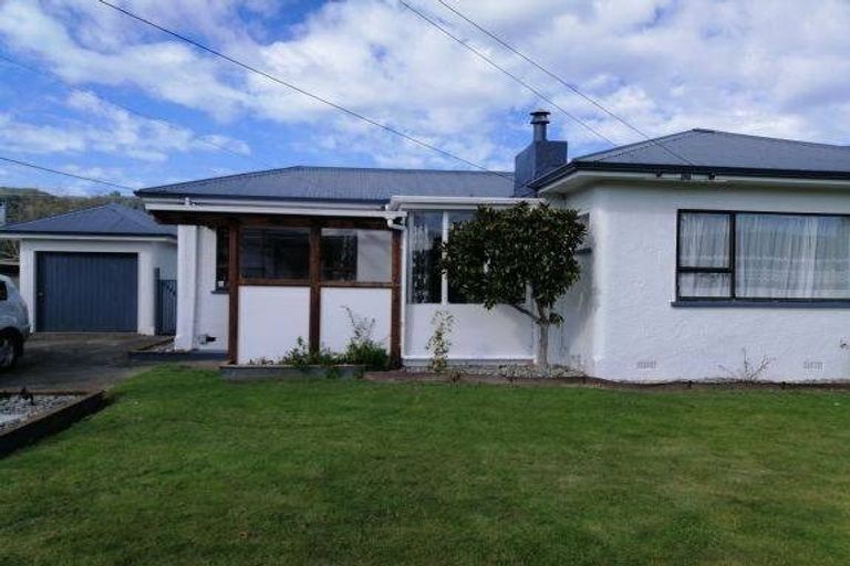Photo of property in 91 Miro Street, Trentham, Upper Hutt, 5018