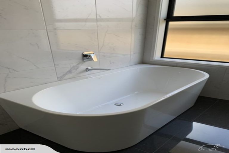 Photo of property in 3 Pakaraka Drive, Papakura, 2110