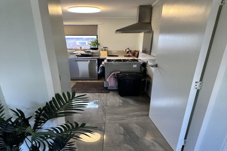 Photo of property in 25 Oregon Drive, Maoribank, Upper Hutt, 5018