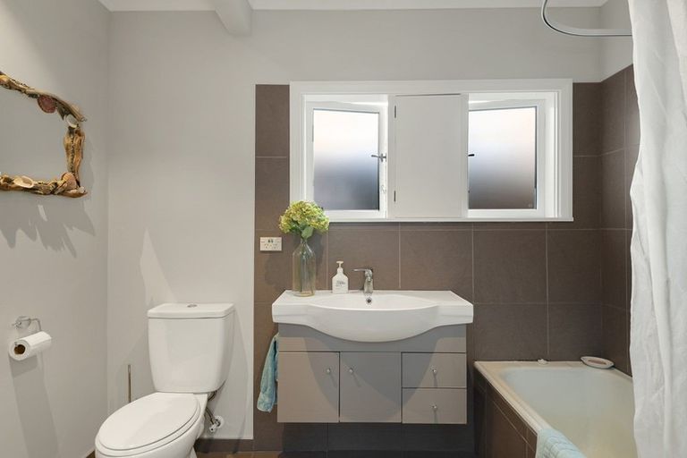 Photo of property in 155 Harris Crescent, Papanui, Christchurch, 8053