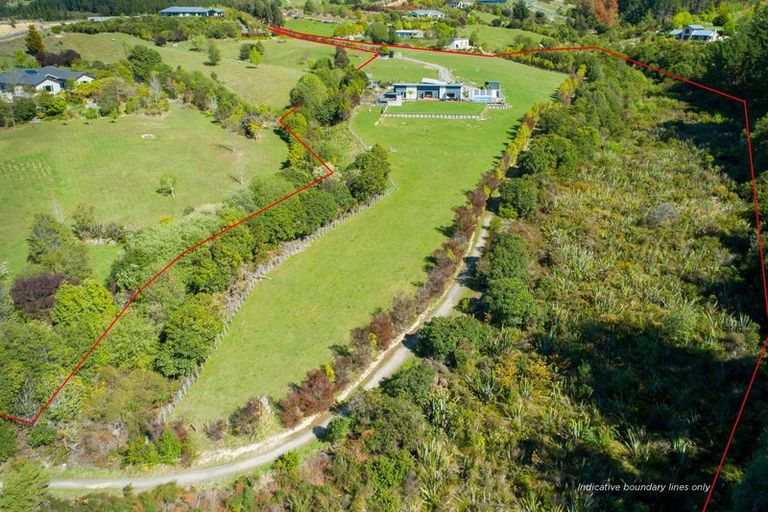 Photo of property in 67 Chaytor Road, Upper Moutere, 7173