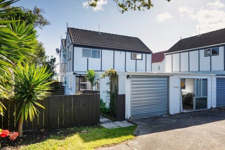 Photo of property in 1/45 Astley Avenue, New Lynn, Auckland, 0600