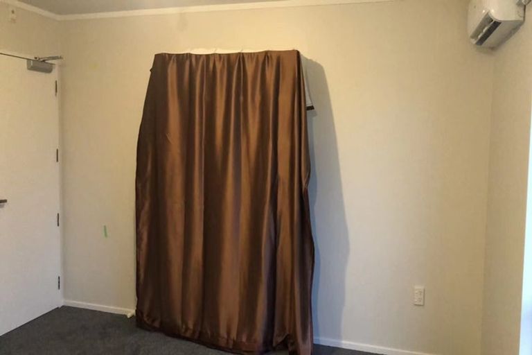 Photo of property in 2 Vine Street, Hillcrest, Hamilton, 3216