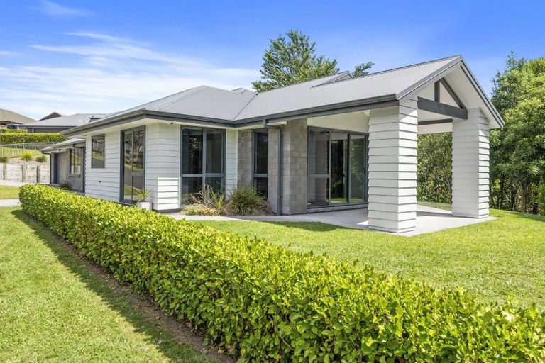Photo of property in 10 Hamon Place, Pukehangi, Rotorua, 3015