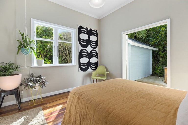 Photo of property in 31 Mornington Road, Brooklyn, Wellington, 6021