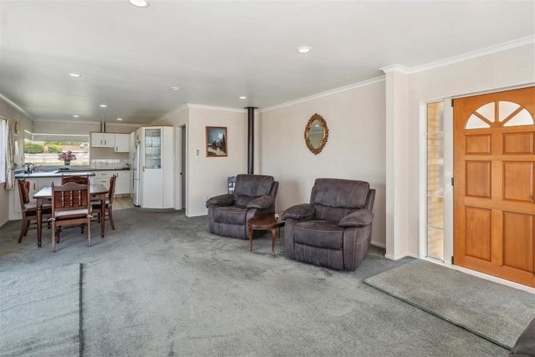 Photo of property in 2b Hoyte Place, Pukehangi, Rotorua, 3015