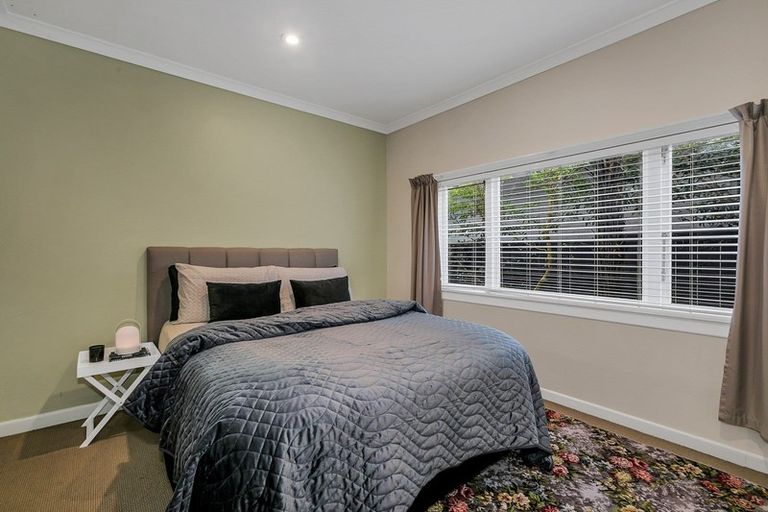 Photo of property in 47 Moa Road, Point Chevalier, Auckland, 1022